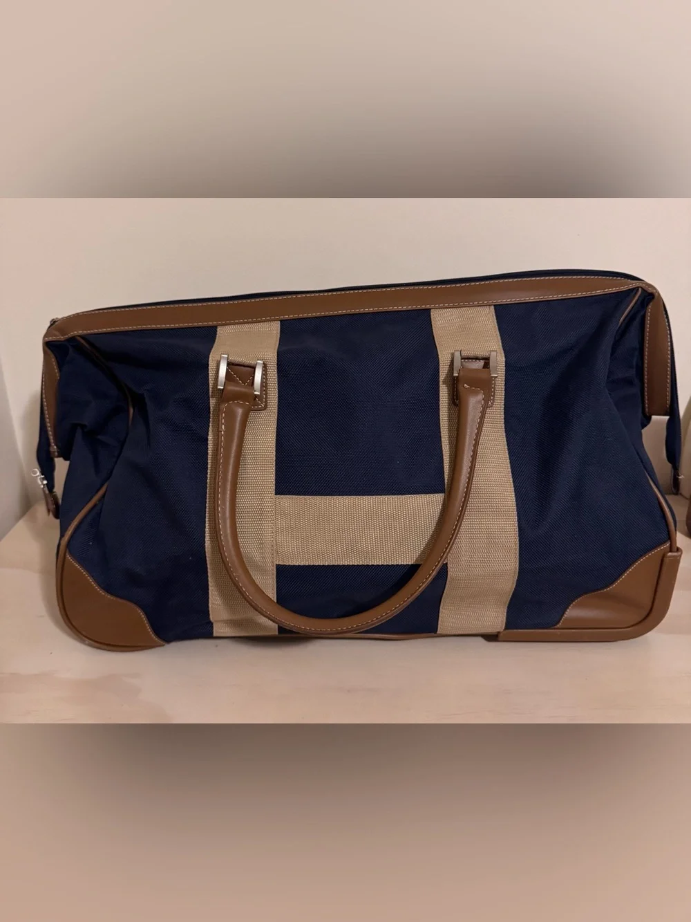 Tommy Hilfiger Navy Tan Leather Canvas Rolling Travel Luggage Duffle Bag 23